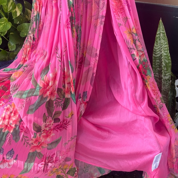 Rococo Sand Vibrant Pink Floral Backless Dress - Picture 11 of 12